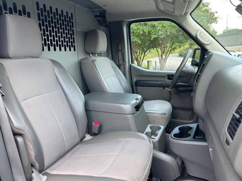 Nissan NV Cargo NV2500 HD Standard Roof V6 SV 2020