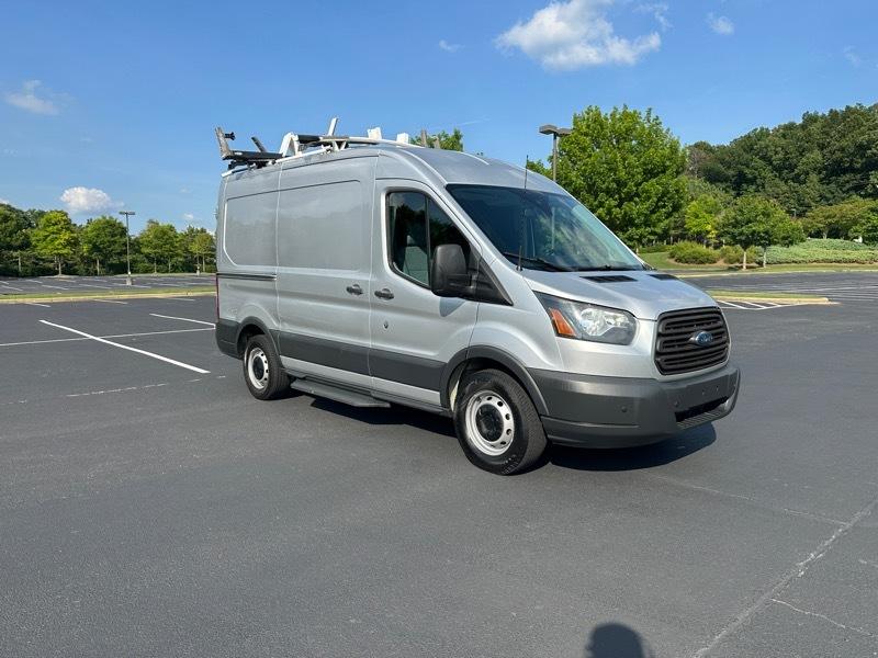 Ford Transit Van T-150 130" Med Rf 8600 GVWR Sliding RH Dr 2017