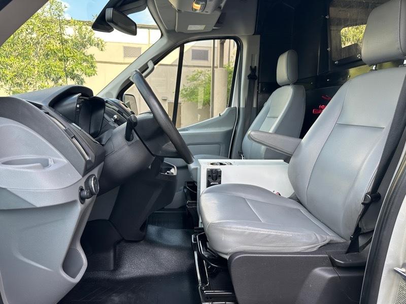 Ford Transit Van T-150 130" Med Rf 8600 GVWR Sliding RH Dr 2017