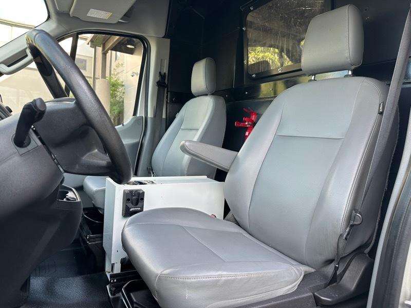 Ford Transit Van T-150 130" Med Rf 8600 GVWR Sliding RH Dr 2017