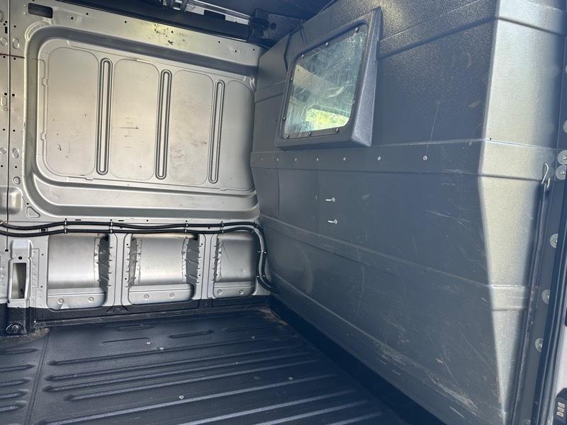 Ford Transit Van T-150 130" Med Rf 8600 GVWR Sliding RH Dr 2017