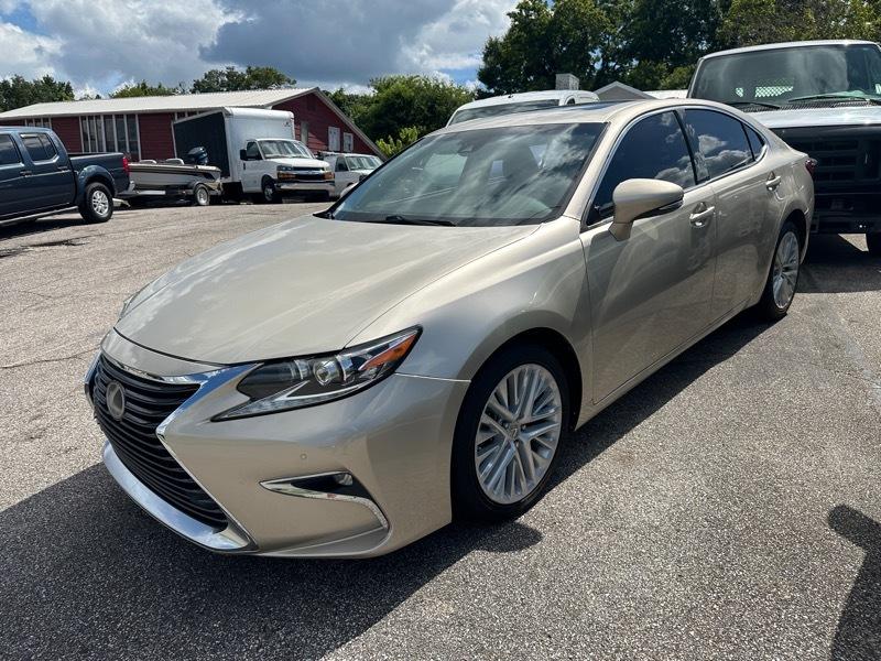 Lexus ES 350 4dr Sdn 2016