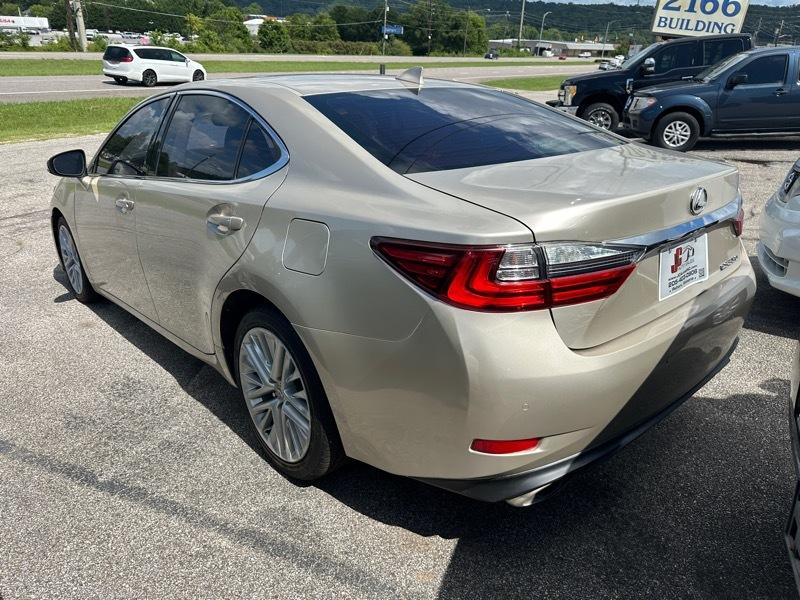 Lexus ES 350 4dr Sdn 2016