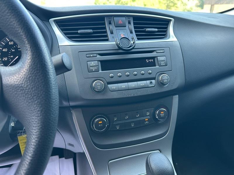 Nissan Sentra 4dr Sdn I4 CVT SV 2013