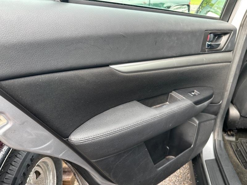 Subaru Outback 4dr Wgn H4 Auto 2.5i 2014