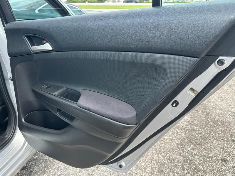 Honda Accord Sdn 4dr I4 Auto LX 2012