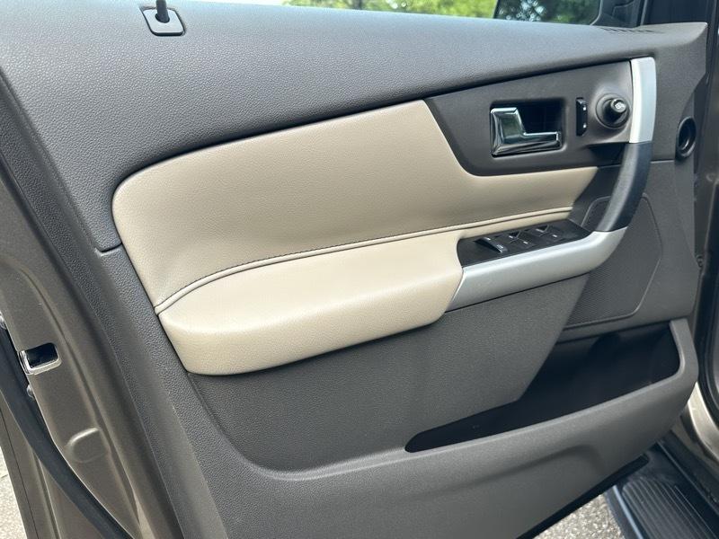 Ford Edge 4dr SEL FWD 2012