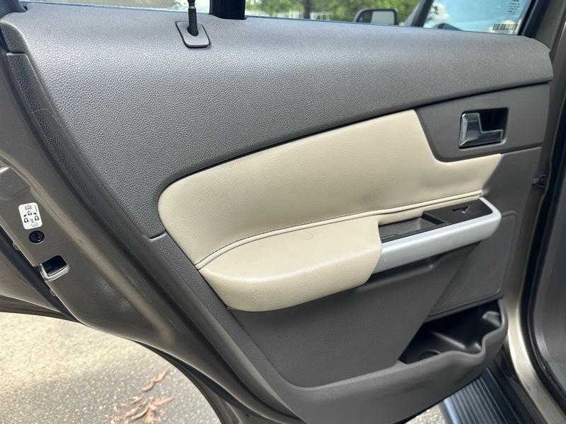 Ford Edge 4dr SEL FWD 2012