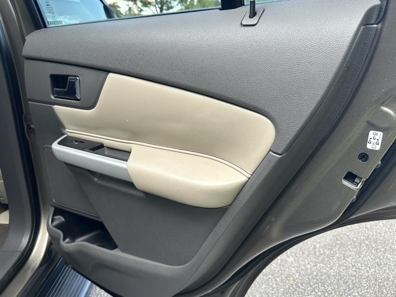 Ford Edge 4dr SEL FWD 2012