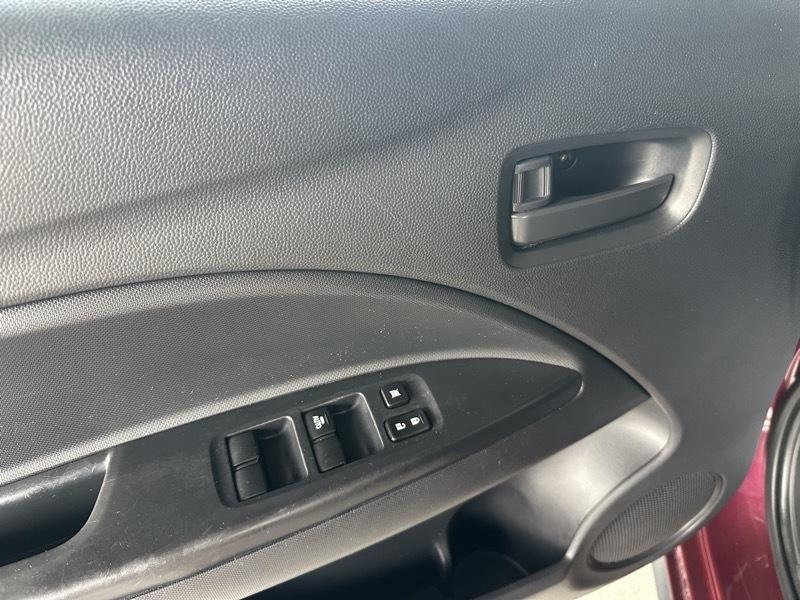 Mitsubishi Mirage ES CVT 2024
