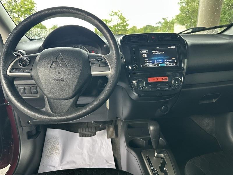 Mitsubishi Mirage ES CVT 2024