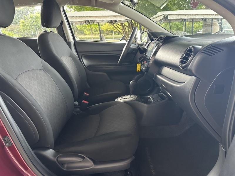 Mitsubishi Mirage ES CVT 2024