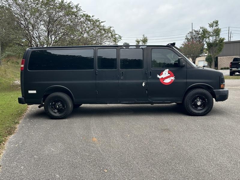 Chevrolet Express Passenger RWD 3500 155" LT 2010