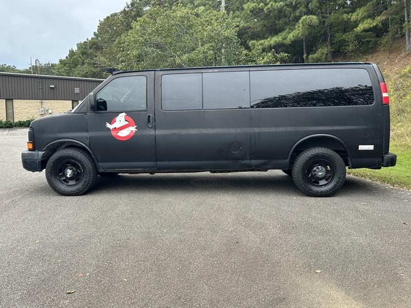 Chevrolet Express Passenger RWD 3500 155" LT 2010