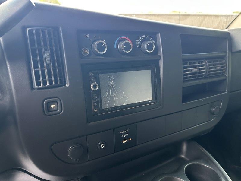 Chevrolet Express Passenger RWD 3500 155" LT 2010