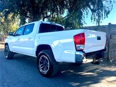 2016 Toyota Tacoma  2016 Toyota Tacoma