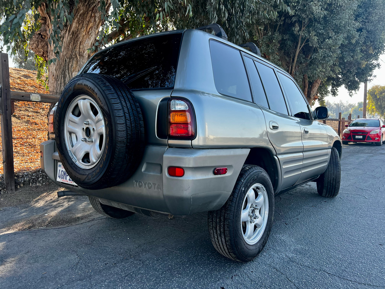 Toyota RAV4 4-Door 2WD 1999 Toyota RAV4 4-Door 2WD 1999
