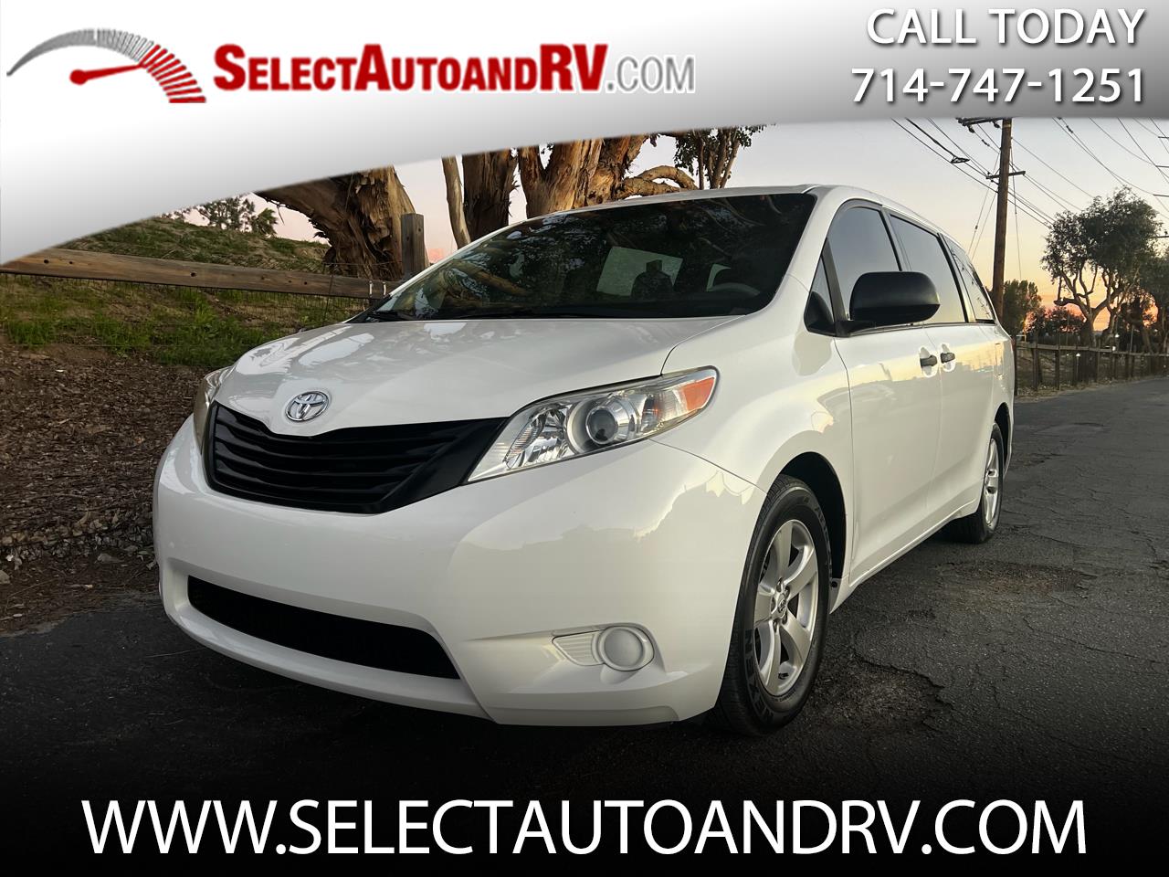 2013 Toyota Sienna FWD 7-Passenger V6