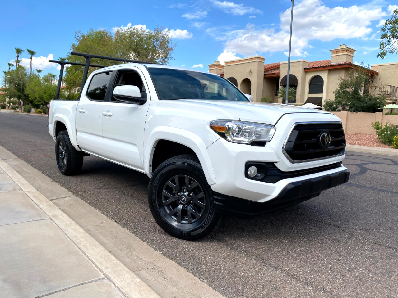 2022 Toyota Tacoma SR5 Double Cab V6 photo 3