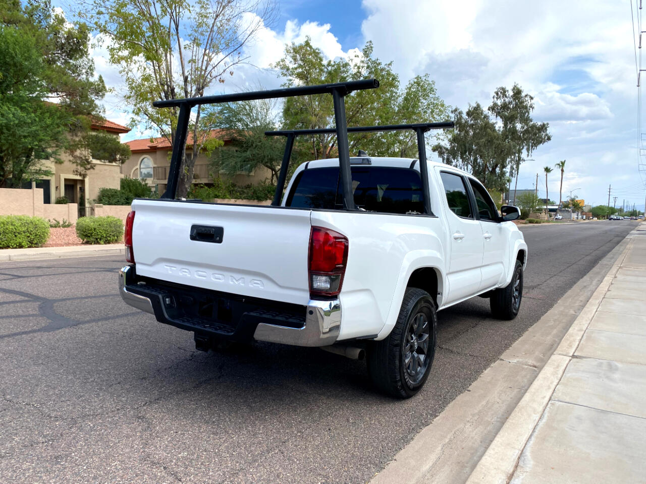 2022 Toyota Tacoma SR5 Double Cab V6 photo 8