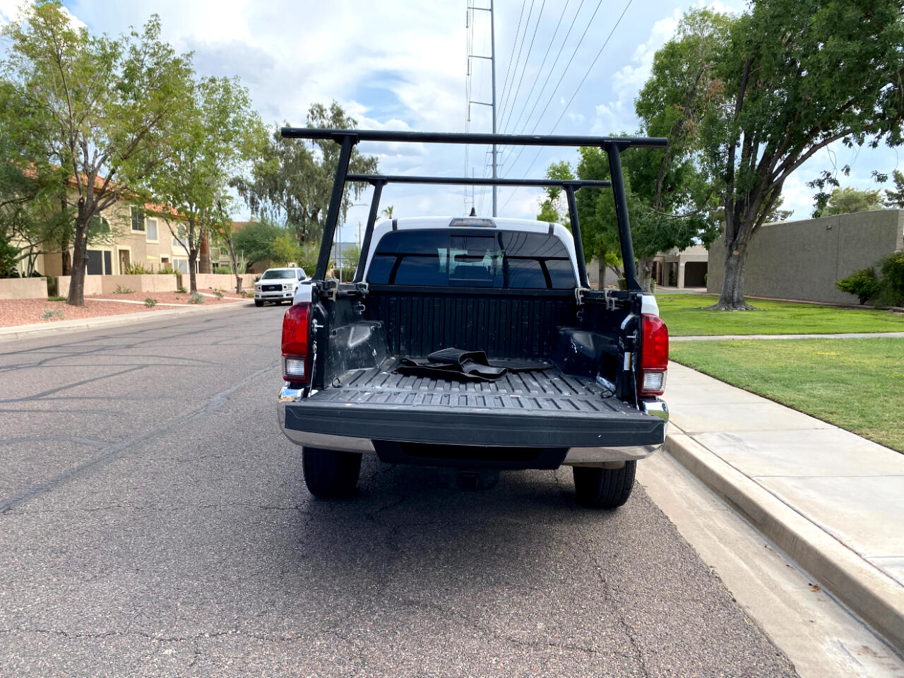 2022 Toyota Tacoma SR5 Double Cab V6 photo 12