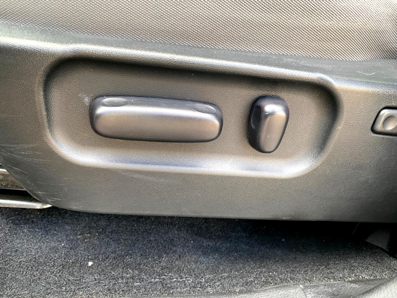 2022 Toyota Tacoma SR5 Double Cab V6 photo 27