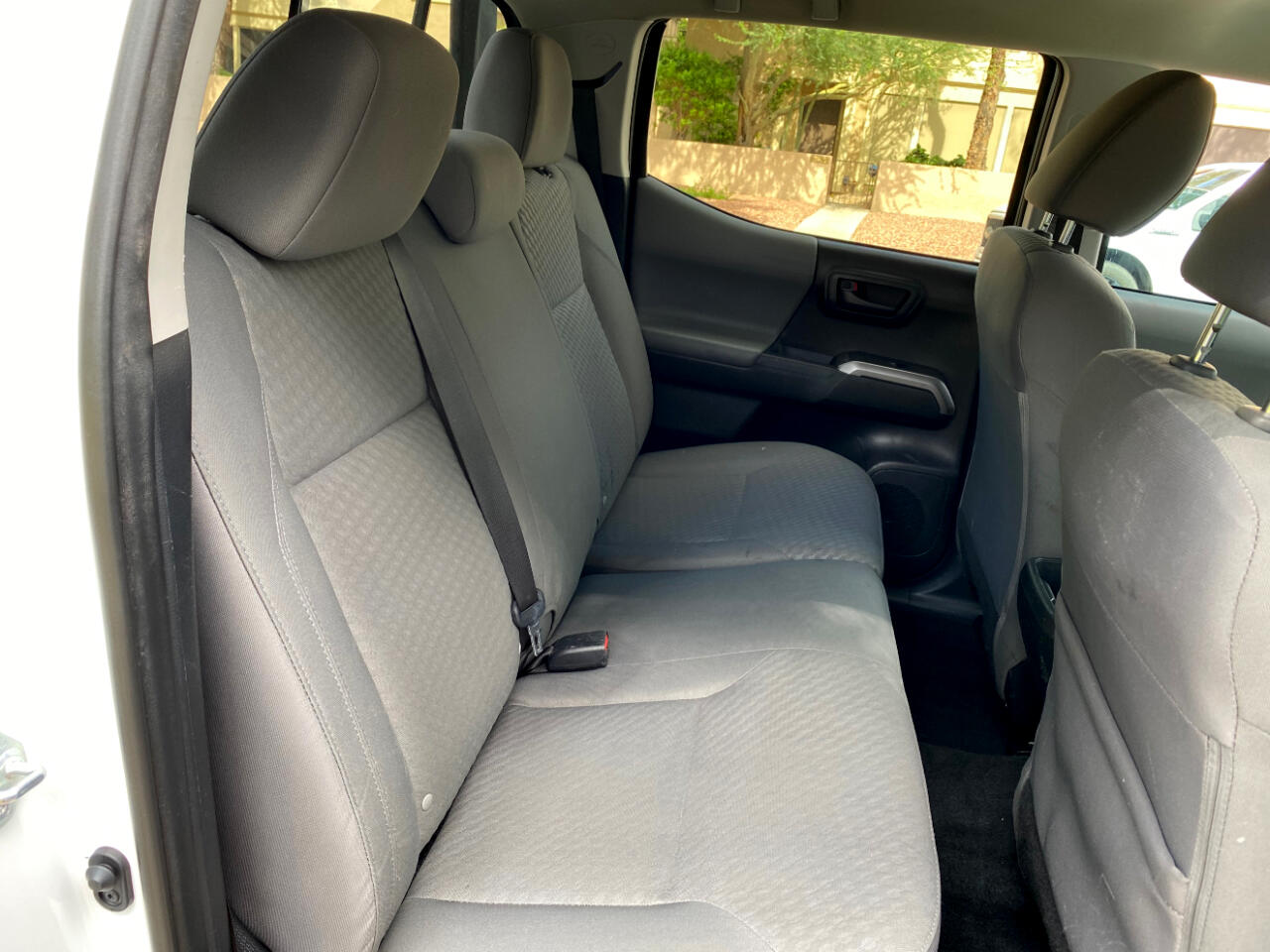 2022 Toyota Tacoma SR5 Double Cab V6 photo 41