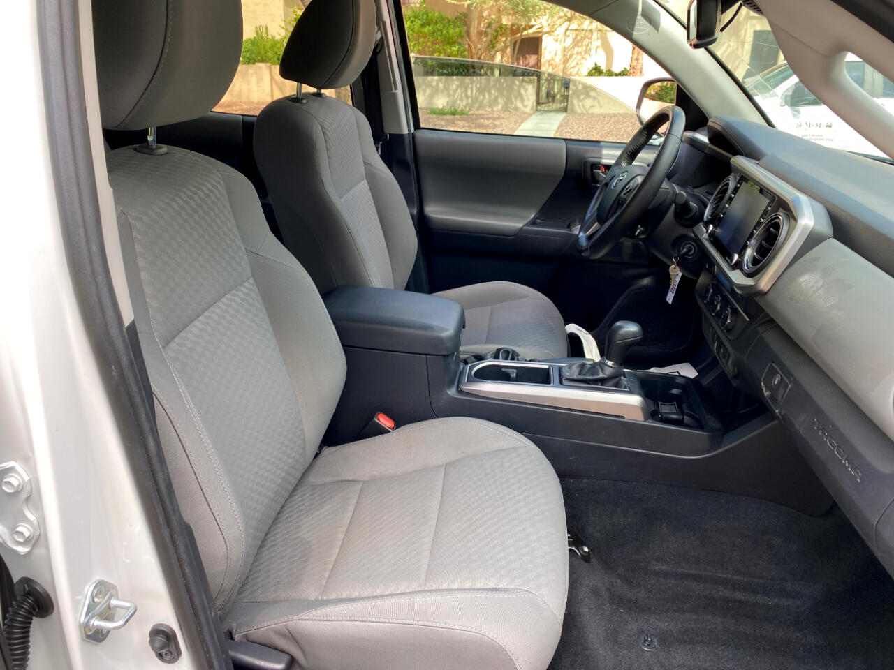 2022 Toyota Tacoma SR5 Double Cab V6 photo 47