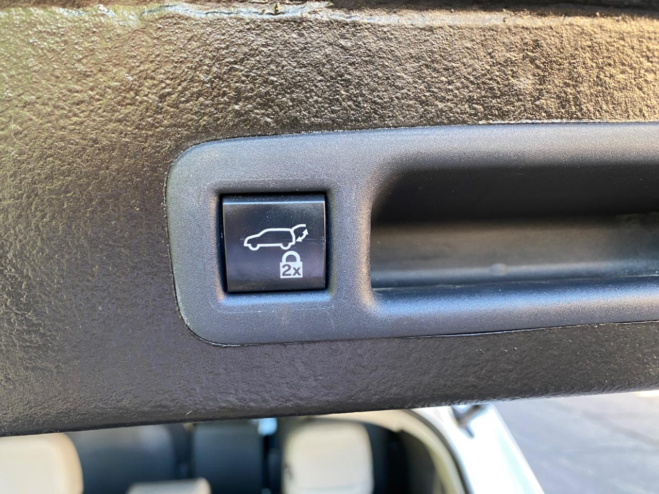 Toyota Sienna XLE FWD 8-Passenger (Natl) 2023