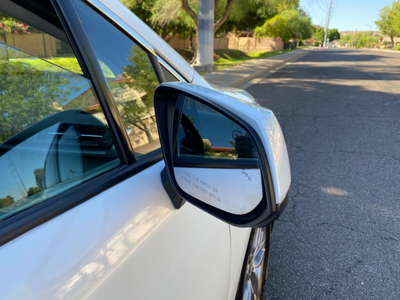 Toyota Sienna XLE FWD 8-Passenger (Natl) 2023