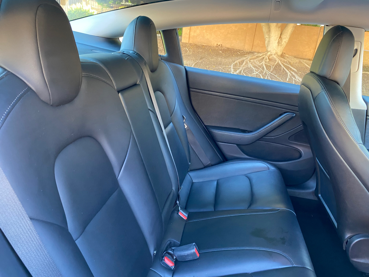 2018 Tesla Model 3 Long Range photo 30