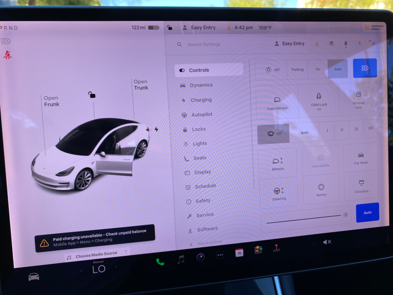 2018 Tesla Model 3 Long Range photo 50
