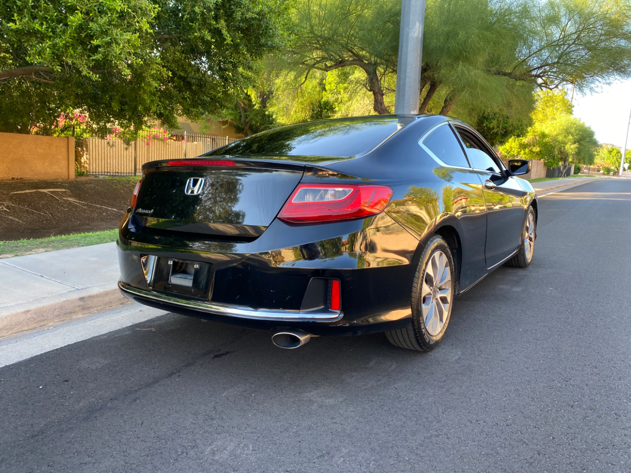 2014 Honda Accord photo 2