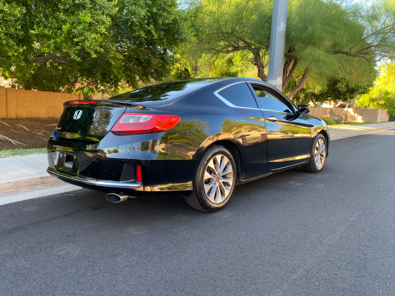 2014 Honda Accord photo 3