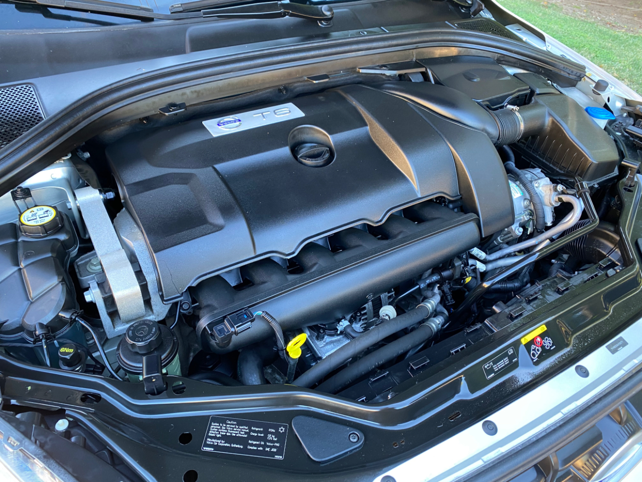 Volvo XC60 AWD 4dr 3.0T 2010 Volvo XC60 AWD 4dr 3.0T 2010