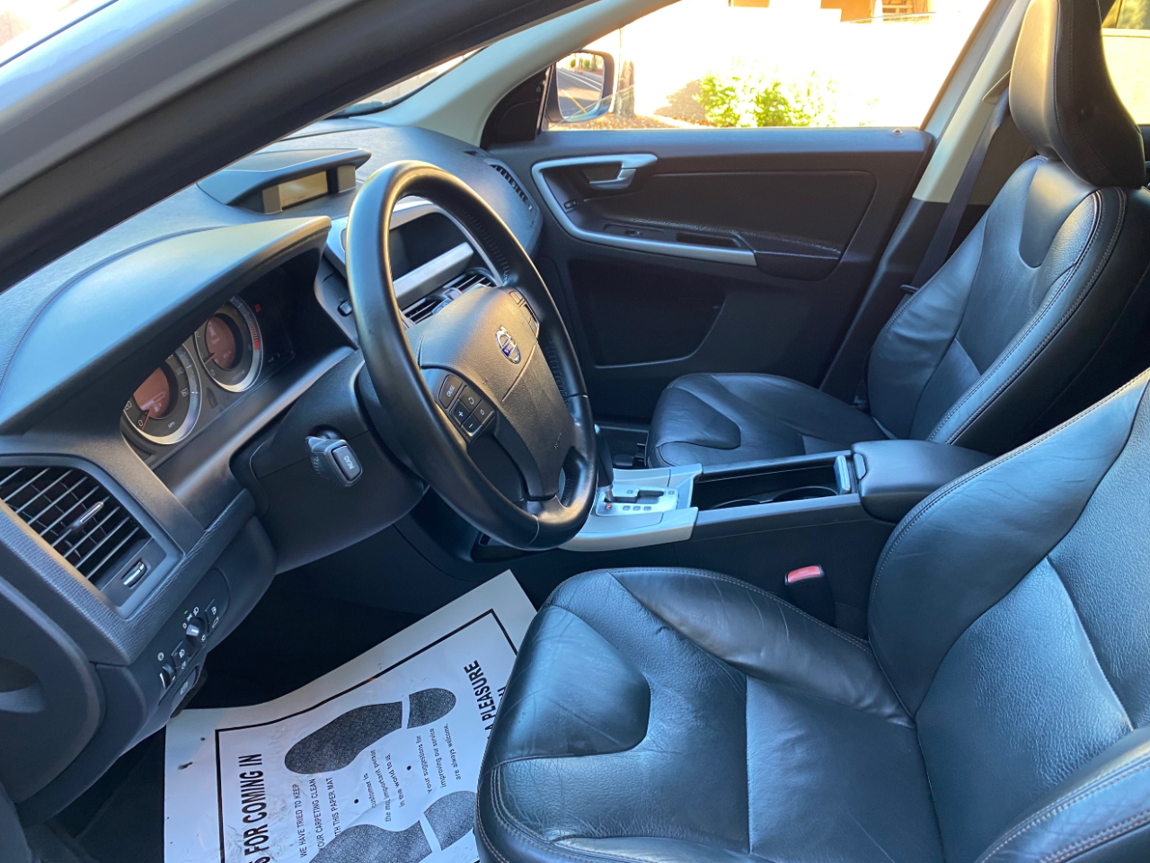 Volvo XC60 AWD 4dr 3.0T 2010 Volvo XC60 AWD 4dr 3.0T 2010