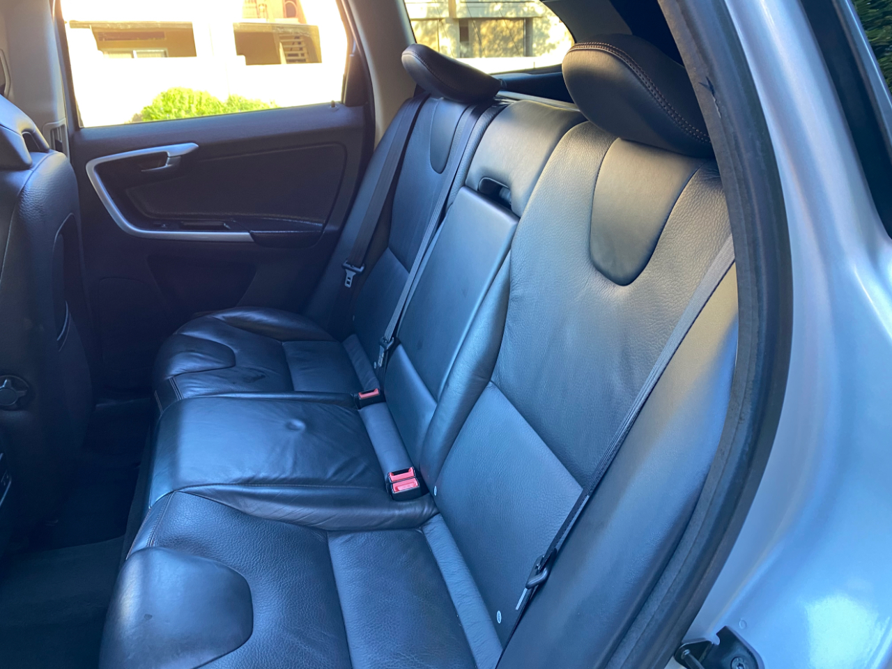 Volvo XC60 AWD 4dr 3.0T 2010 Volvo XC60 AWD 4dr 3.0T 2010