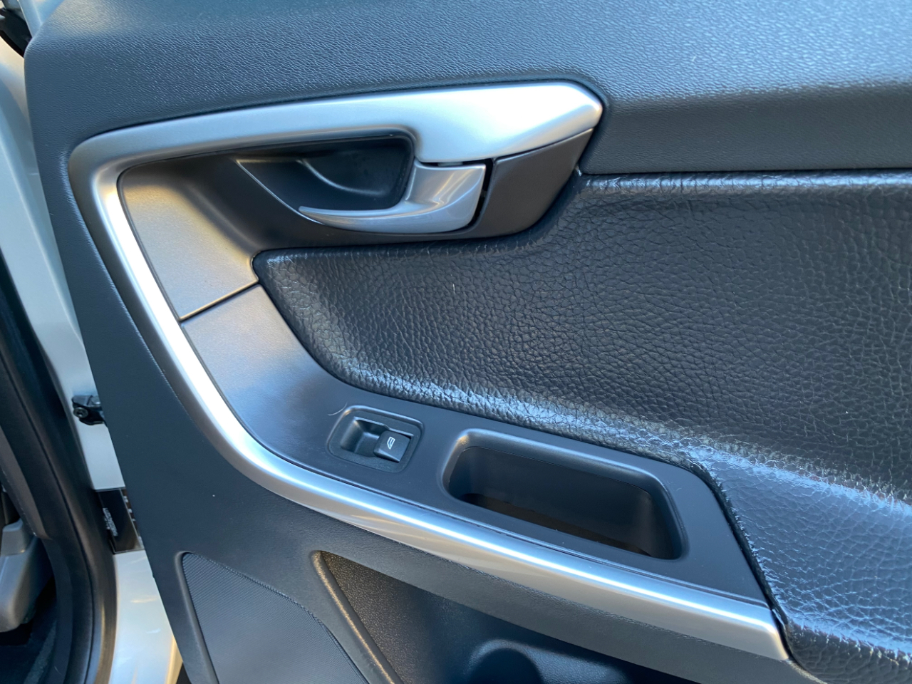 Volvo XC60 AWD 4dr 3.0T 2010 Volvo XC60 AWD 4dr 3.0T 2010