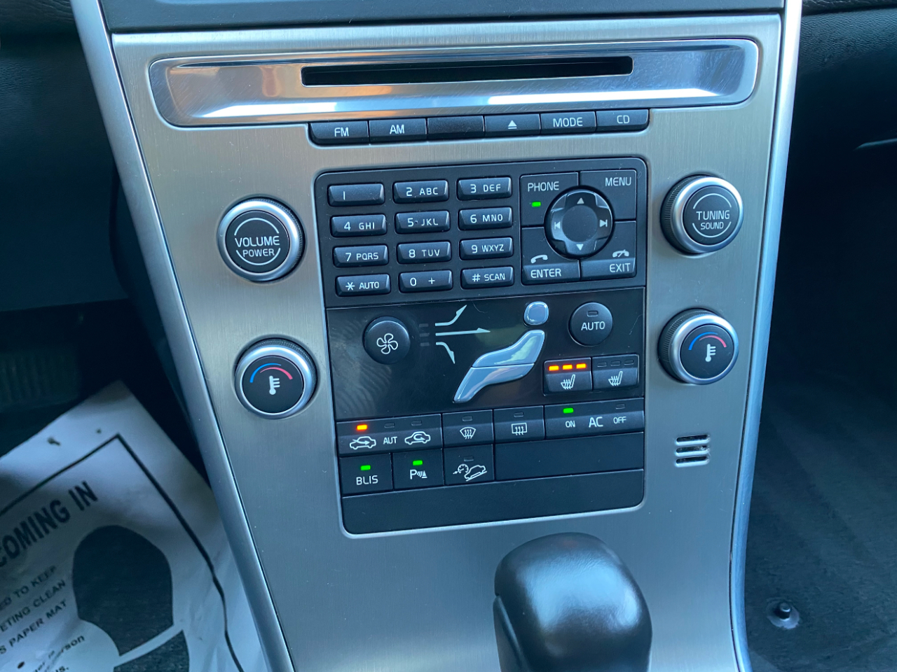 Volvo XC60 AWD 4dr 3.0T 2010 Volvo XC60 AWD 4dr 3.0T 2010