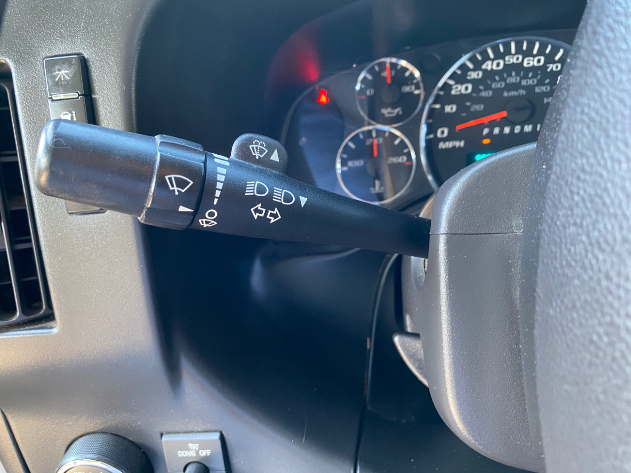 Chevrolet Express Passenger RWD 2500 135" LS 2017 Chevrolet Express Passenger RWD 2500 135" LS 2017