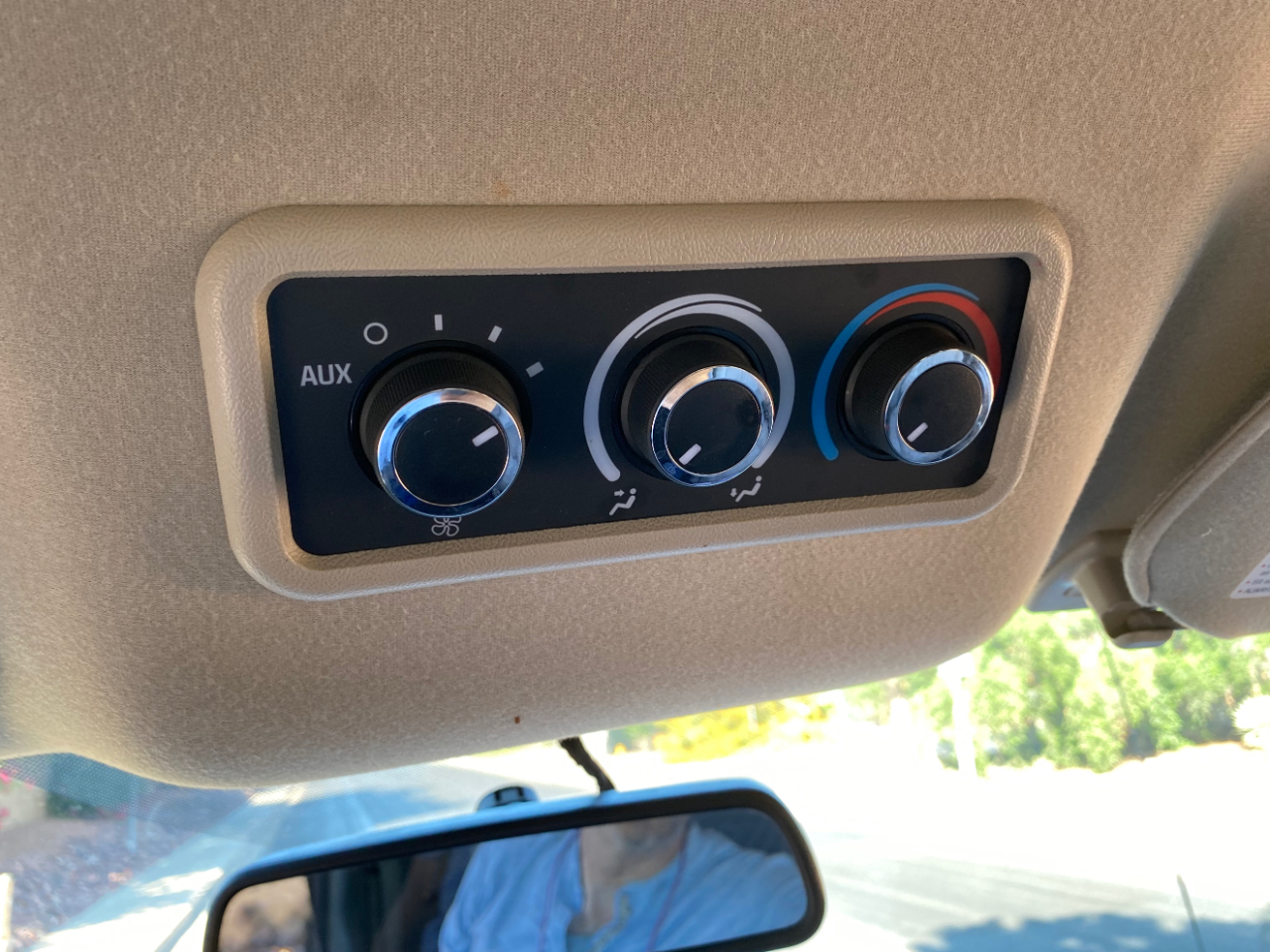 Chevrolet Express Passenger RWD 2500 135" LS 2017 Chevrolet Express Passenger RWD 2500 135" LS 2017