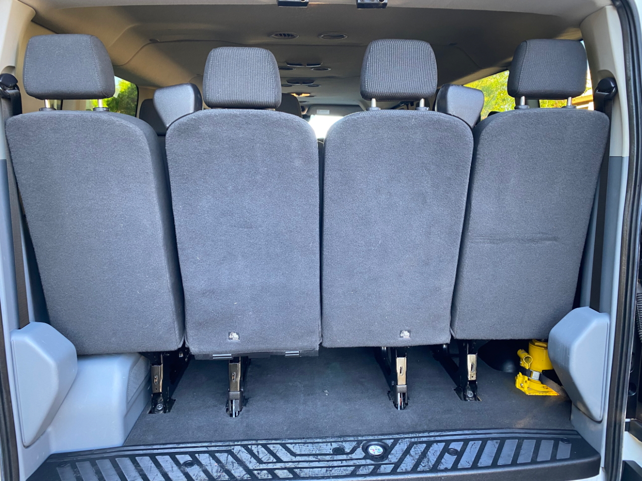 Ford Transit Wagon T-350 148" Low Roof XLT Swing-Out RH Dr 2016