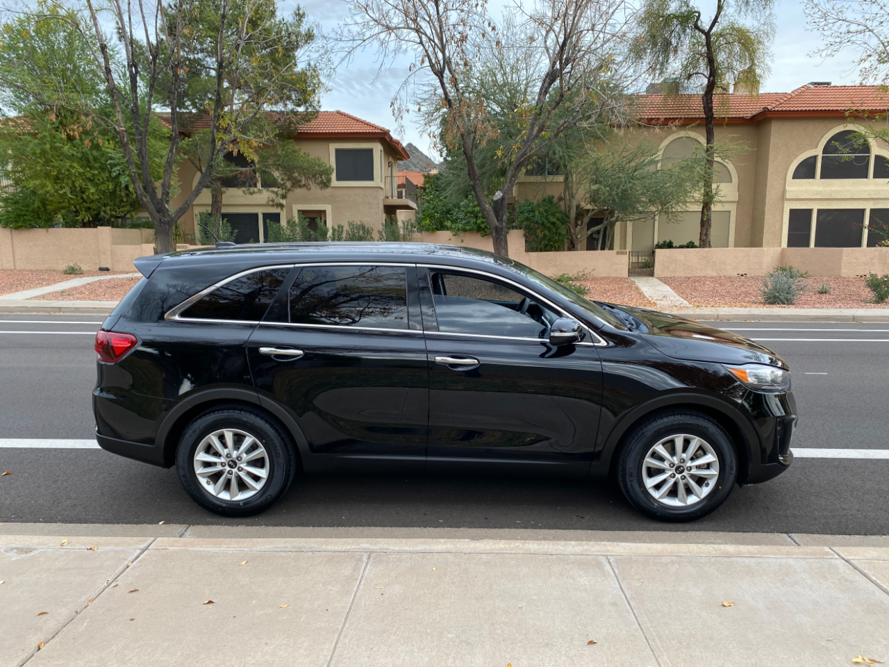 Kia Sorento L FWD 2019