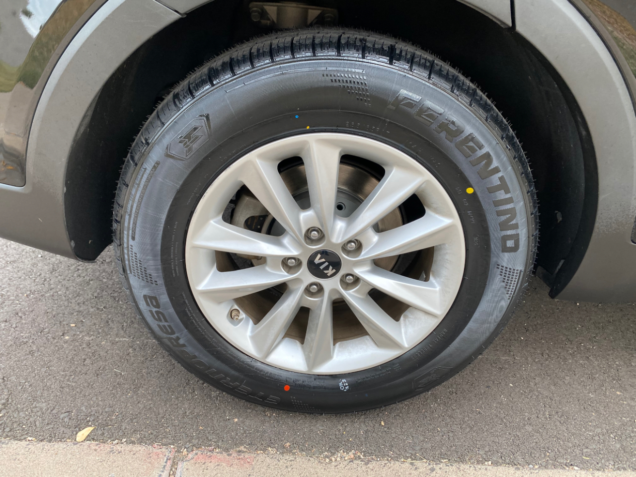 Kia Sorento L FWD 2019