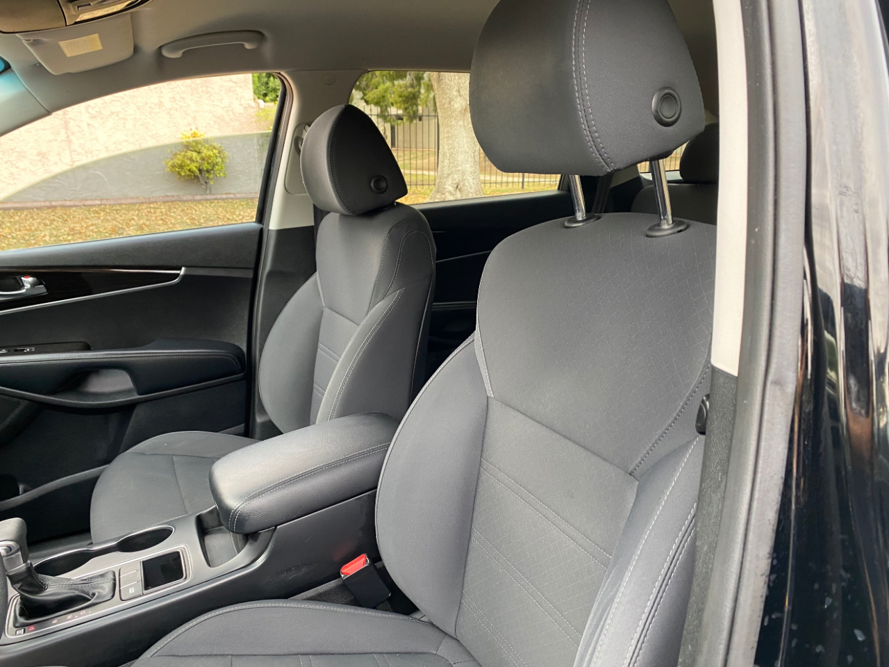 Kia Sorento L FWD 2019