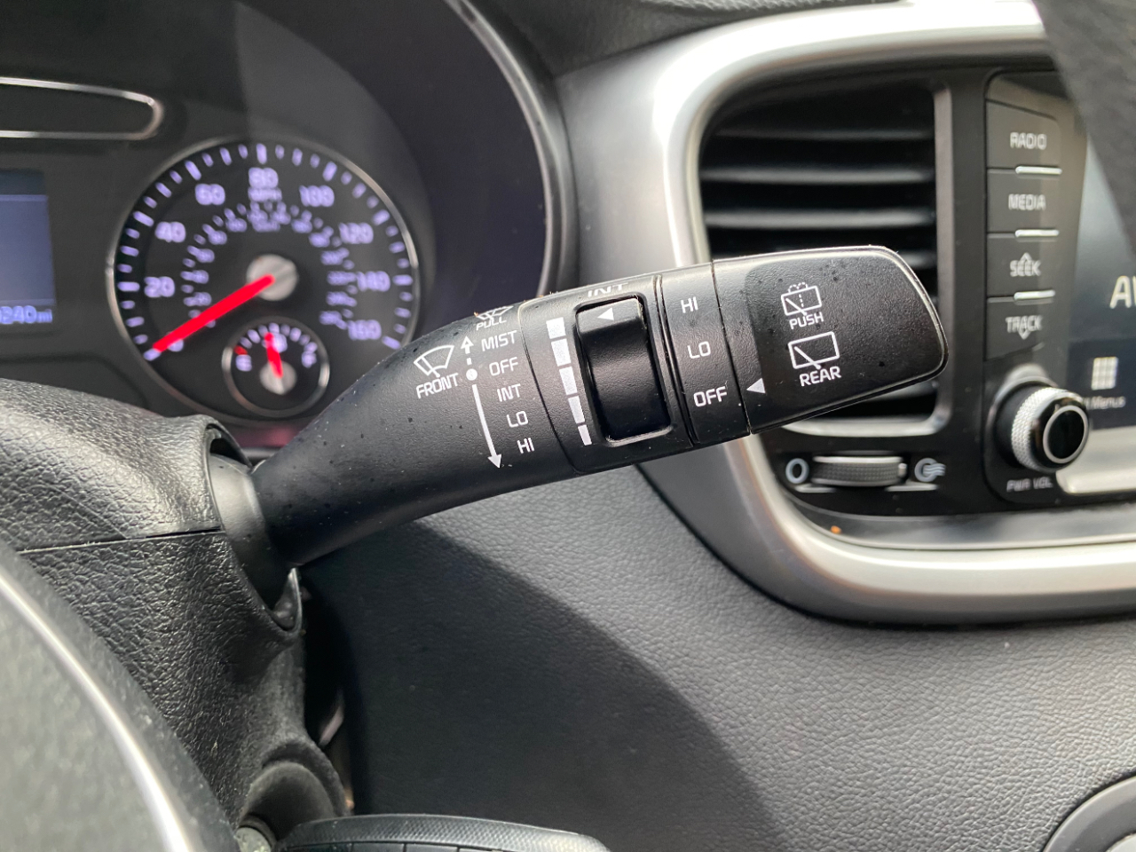 Kia Sorento L FWD 2019