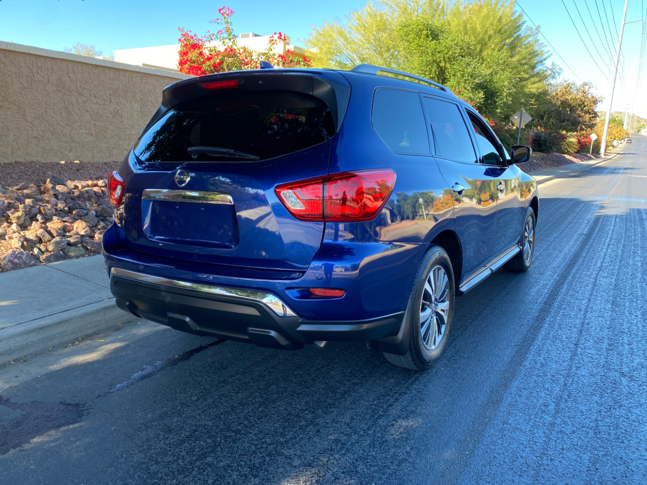 Nissan Pathfinder FWD S 2020