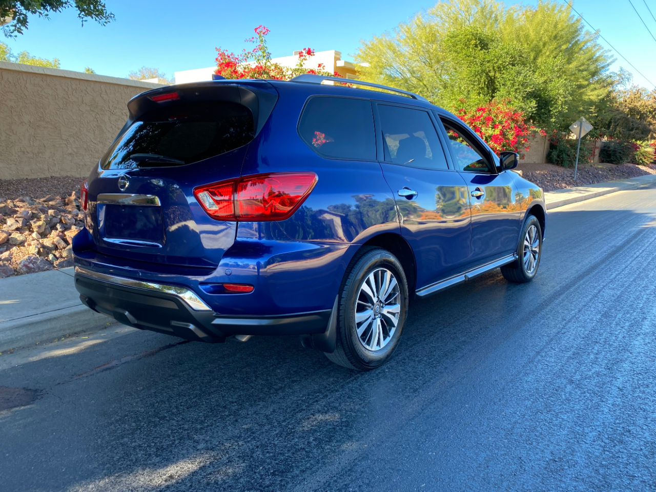 Nissan Pathfinder FWD S 2020