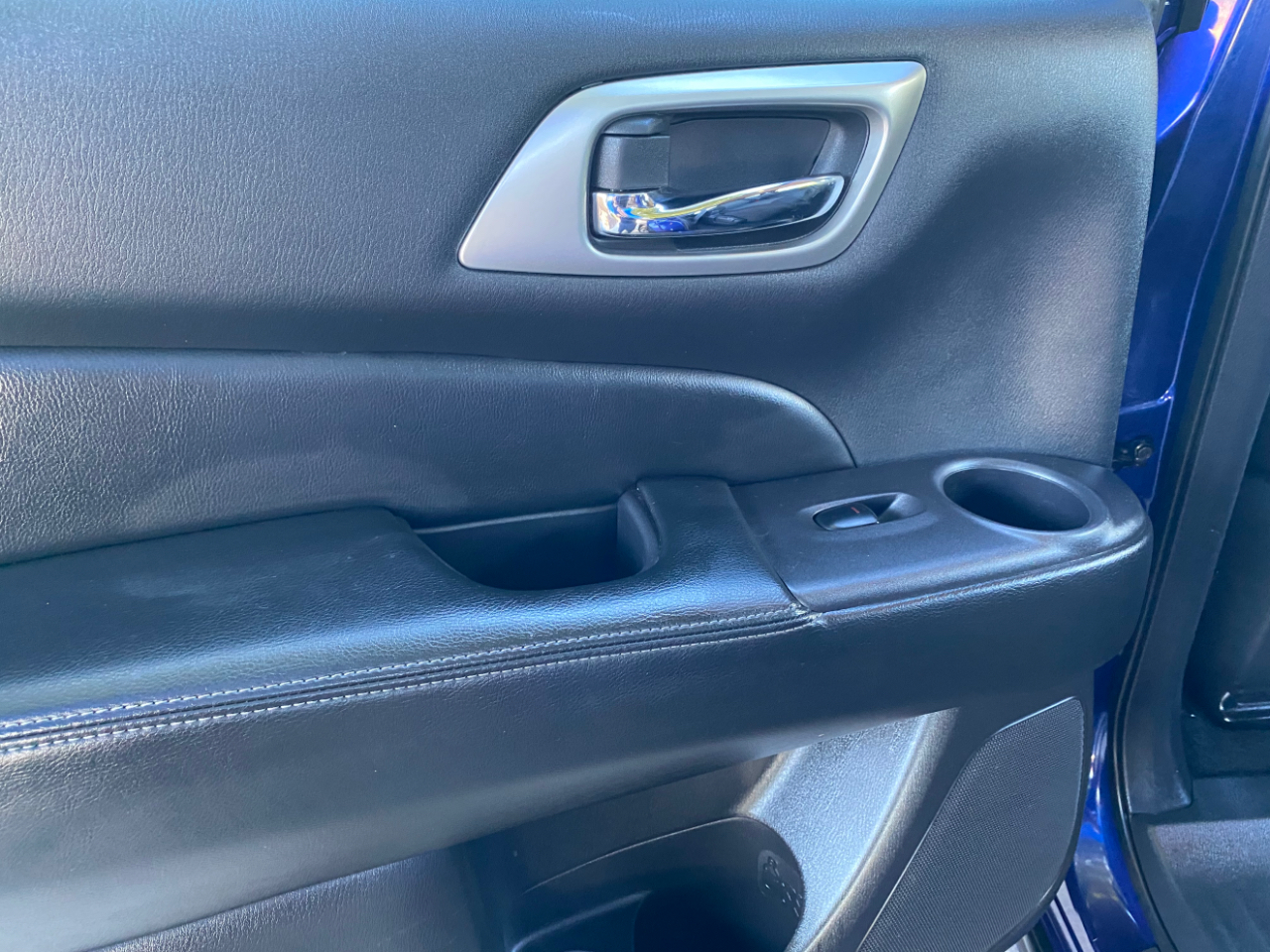 Nissan Pathfinder FWD S 2020