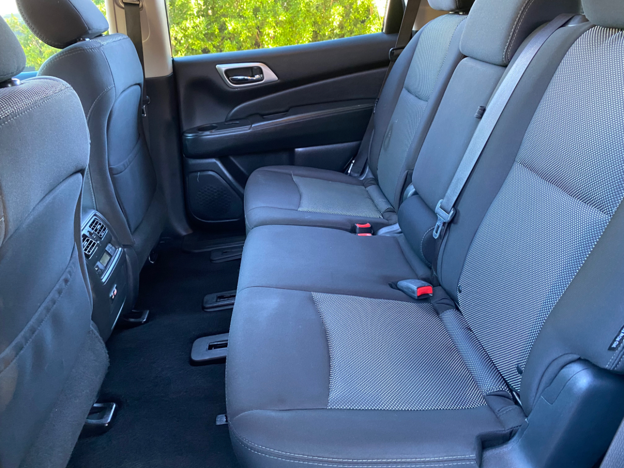 Nissan Pathfinder FWD S 2020